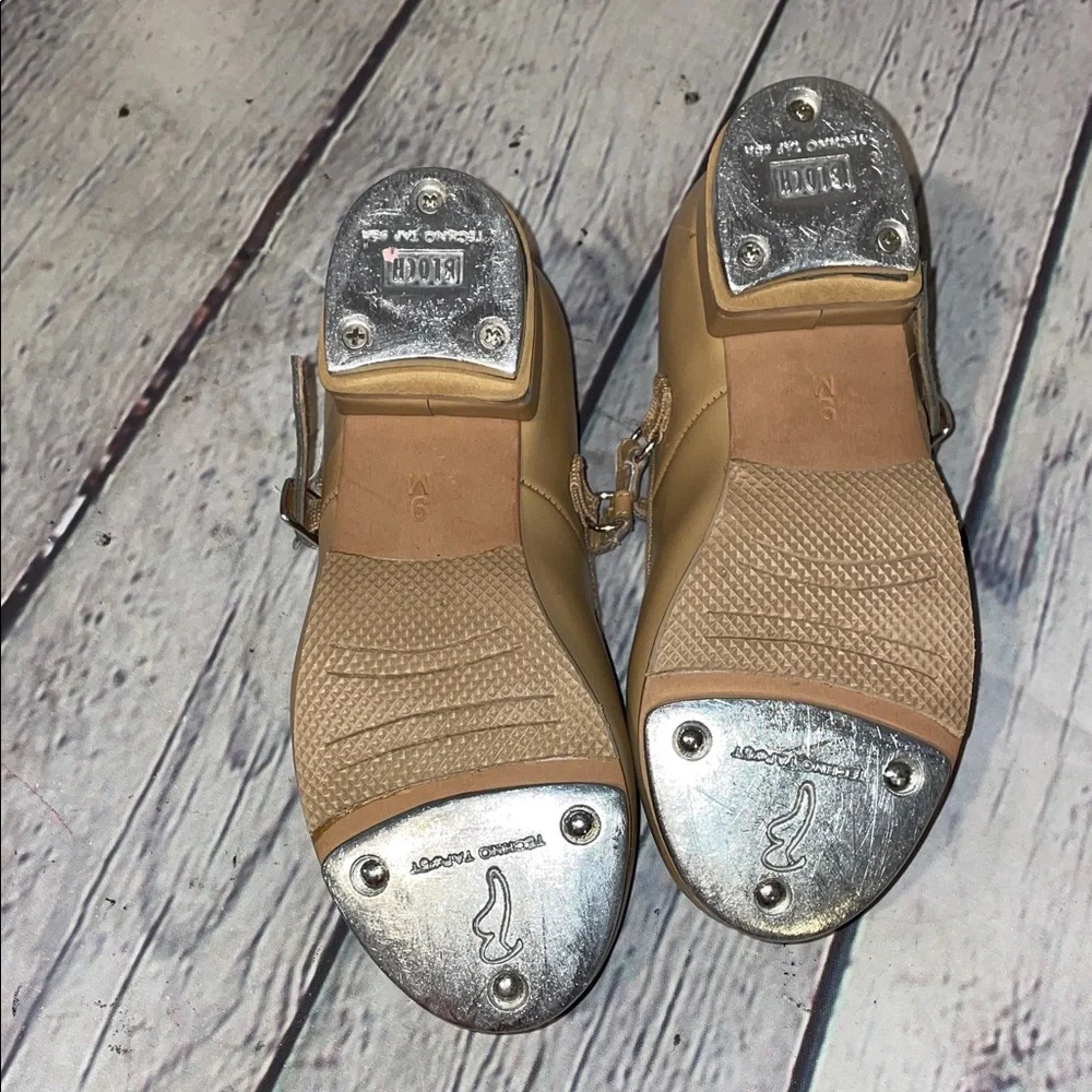 Bloch Tan Kids Tap Shoes with Strap